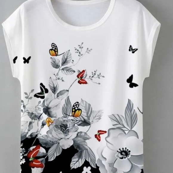 SHEIN Tops - Tee/T-Shirt Size: Large 8/10 (NWOT)